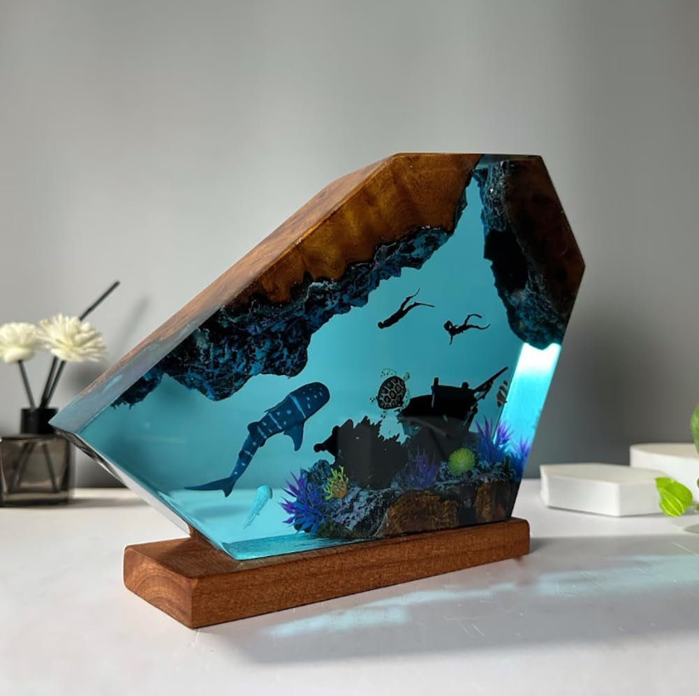 Resin Ocean Lamp, Epoxy Resin Bedside Lamp, Ocean Lamp, Ocean Themed Perspective Painting, Diver Night Light, Men'S Office Decoration, Bedroom Decoration (6 * 4In)