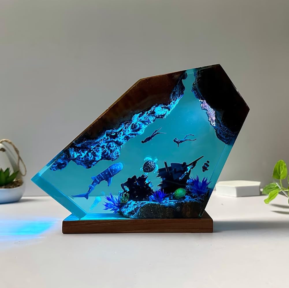 Resin Ocean Lamp, Epoxy Resin Bedside Lamp, Ocean Lamp, Ocean Themed Perspective Painting, Diver Night Light, Men'S Office Decoration, Bedroom Decoration (6 * 4In)